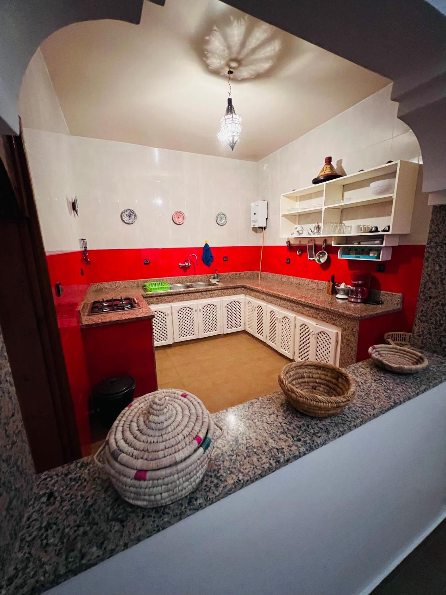 Zakar Apartments Mirleft Eksteriør bilde
